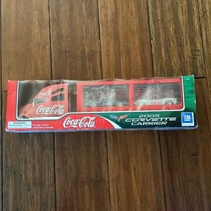 Rare Vintage 2005 Coca-Cola Corvette Carrier Set Collectible.